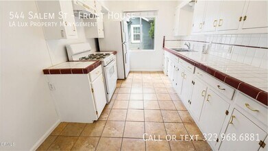 544 Salem St in Glendale, CA - Building Photo - Building Photo