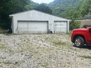 2457 Frozen Creek Ct in Raccoon, KY - Building Photo - Building Photo