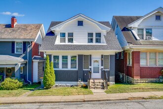 2633 Broadway Ave in Pittsburgh, PA - Building Photo - Building Photo