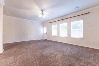 11413 Hackmatack Way in Houston, TX - Building Photo - Building Photo