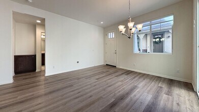 646 S Brampton Ave in Rialto, CA - Building Photo - Building Photo