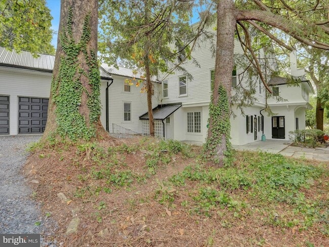 property at 1 Wyomissing Hills Blvd