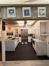 455 NW 19th Ln in Miami, FL - Foto de edificio - Building Photo