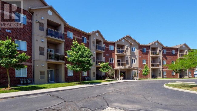 property at 1885 Westview Park Blvd