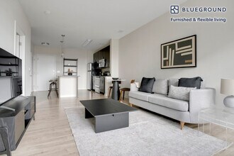 360 H St NE, Unit FL4-ID419 in Washington, DC - Building Photo - Building Photo