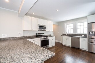 15 Essex St in Framingham, MA - Building Photo - Building Photo
