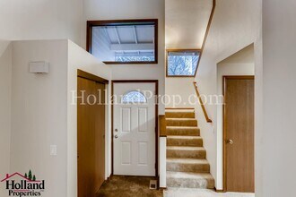 17093 SW Sumac Ct in Beaverton, OR - Building Photo - Building Photo