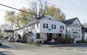 650 Main St in Westbrook, ME - Building Photo - Primary Photo