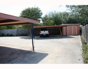 1105 Maryland Dr in Corpus Christi, TX - Building Photo - Building Photo