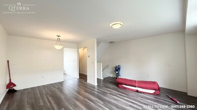 40 Ellis Dr in Brampton, ON - Building Photo - Building Photo