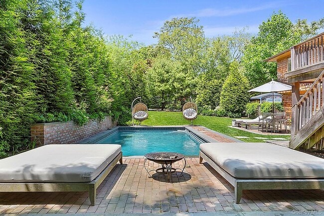 6 Sunset Rd in Sag Harbor, NY - Building Photo - Building Photo