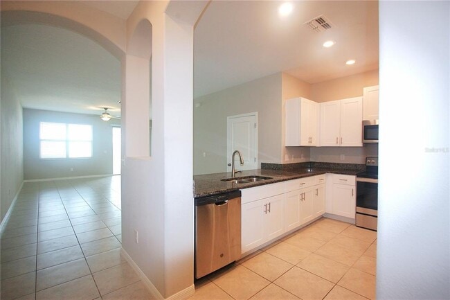 812 Royal Empress Dr in Ruskin, FL - Building Photo - Building Photo