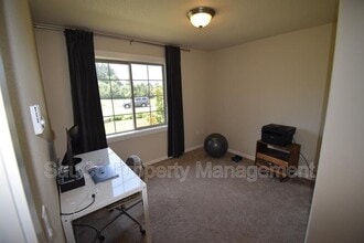 15088 NW Marianna St in Portland, OR - Building Photo - Building Photo