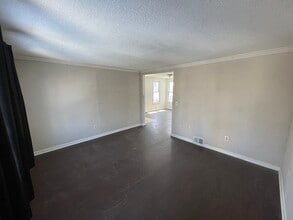 303 Benton St in Rochester, NY - Building Photo - Building Photo