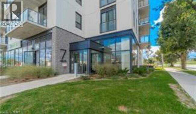 property at 7 Erie Ave