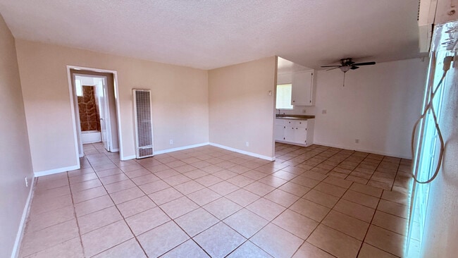1167 E Badillo St in Covina, CA - Building Photo - Building Photo