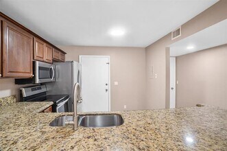 22615 SW 66th Ave in Boca Raton, FL - Building Photo - Building Photo