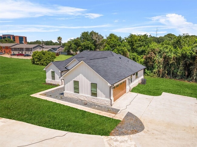property at 2318 Progress Dr