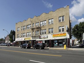 382-388 Bloomfield Ave in Bloomfield, NJ - Building Photo - Building Photo