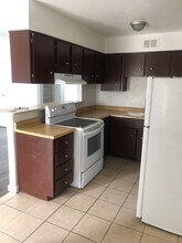 4741 Corsaire Ave-Unit -Unit 3/C in Las Vegas, NV - Building Photo - Building Photo