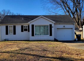 1716 Loretta Ave in Sauget, IL - Building Photo