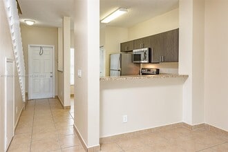 705 SW 122nd Ave in Pembroke Pines, FL - Building Photo - Building Photo