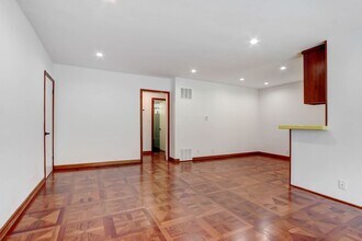 807 5th St in Santa Monica, CA - Foto de edificio - Building Photo