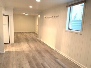 406 N Hamilton St, Unit 4 in Ypsilanti, MI - Building Photo - Building Photo