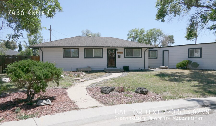 7436 Knox Ct in Westminster, CO - Building Photo