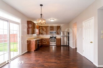 5921 Sable Dr in Indianapolis, IN - Building Photo - Building Photo