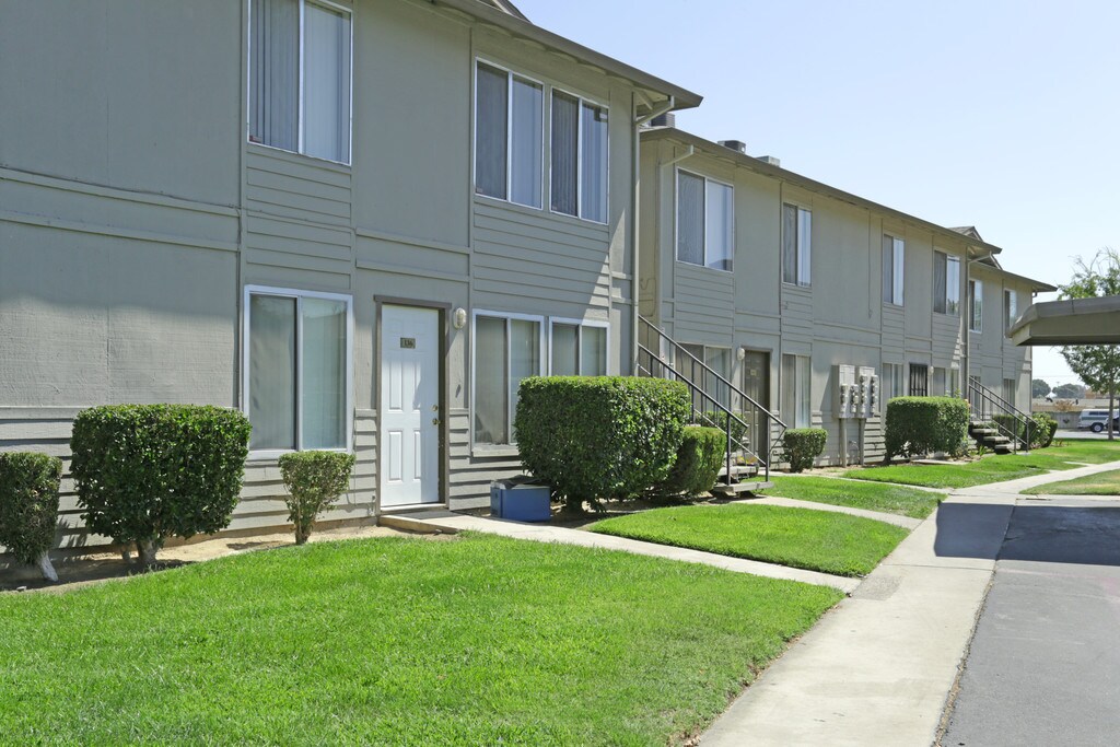 Vineyard Apartments in Ceres, CA
