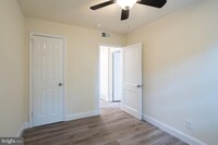 401 PLEASANT St photo'