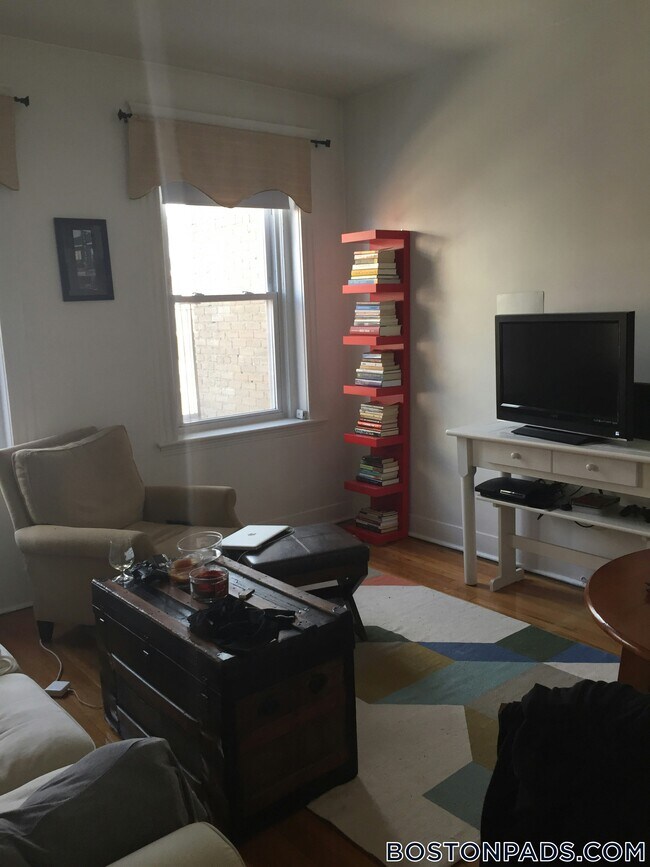 89 Park Dr, Unit 16 in Boston, MA - Building Photo - Building Photo
