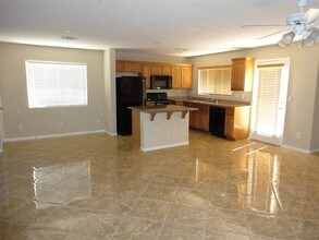 6473 Karlsen Ct in Las Vegas, NV - Building Photo - Building Photo