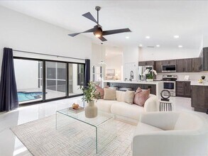 6231 NW 4th Ave in Boca Raton, FL - Building Photo - Building Photo