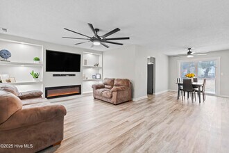 1217 Castle Dr in Jacksonville, NC - Building Photo - Building Photo