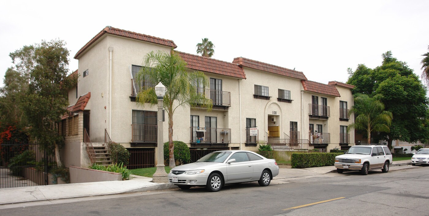 1108 E Palmer Ave in Glendale, CA - Building Photo