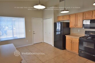 18206 N Skyhawk Dr in Surprise, AZ - Building Photo - Building Photo