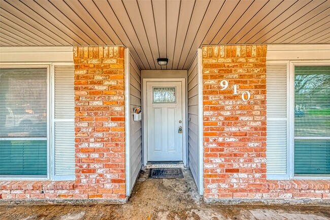910 Redway Ln in Houston, TX - Building Photo - Building Photo