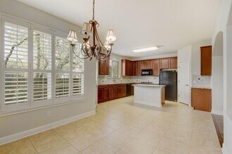 1821 Village Oak Ct in Austin, TX - Building Photo - Building Photo