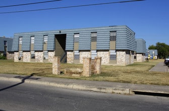 Guild Park Apartments in San Antonio, TX - Building Photo - Primary Photo