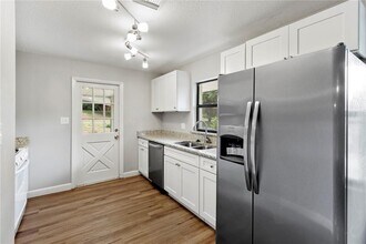 36124 E Spring Lake Blvd in Fruitland Park, FL - Building Photo - Building Photo