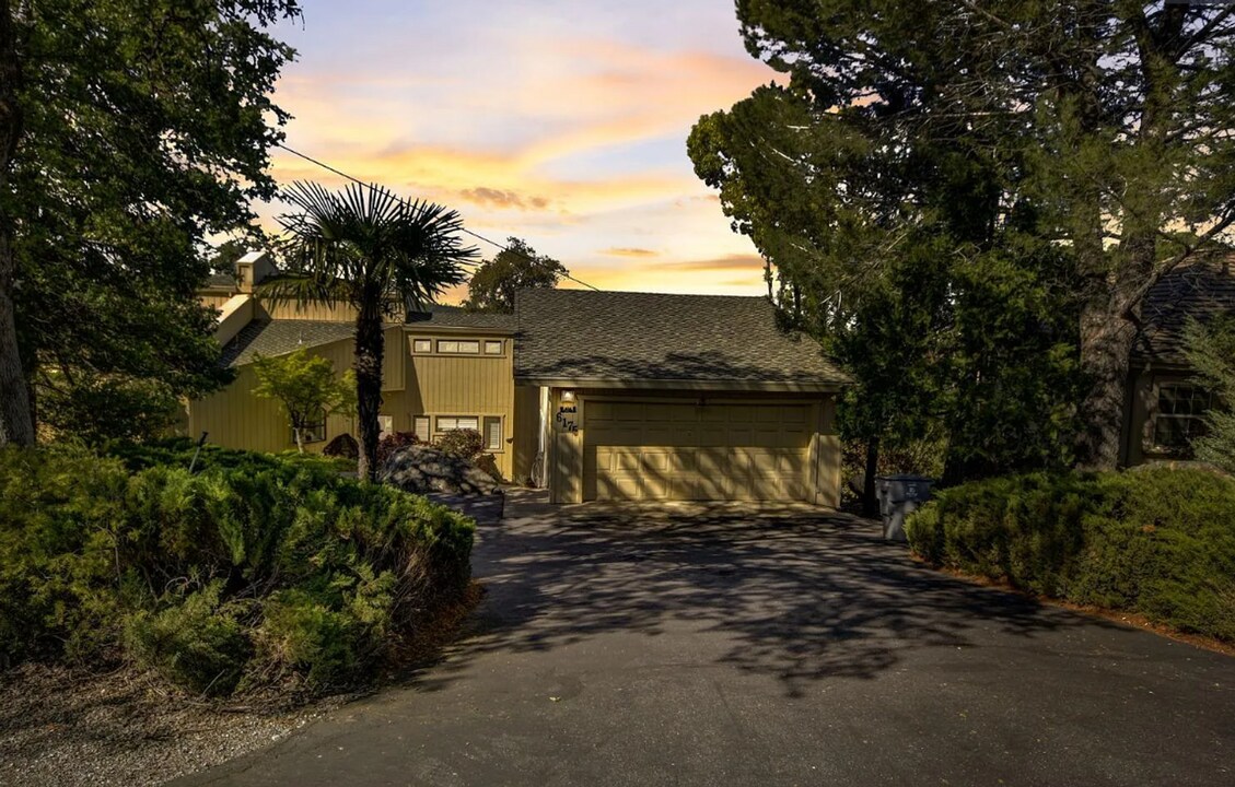 6175 View Ridge Dr in Auburn, CA - Building Photo