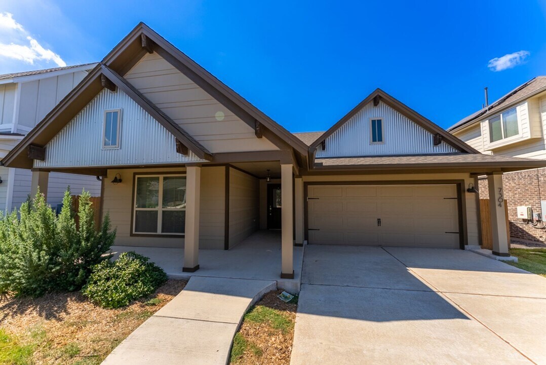 7304 Van Ness St in Austin, TX - Building Photo