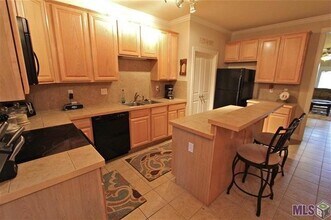 809 Summer Breeze Dr in Baton Rouge, LA - Building Photo - Building Photo
