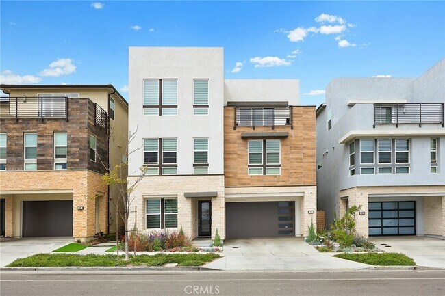 478 Sycamore Dr in Montebello, CA - Foto de edificio - Building Photo