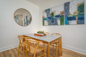 2125 Yale Apartments in Houston, TX - Foto de edificio - Interior Photo