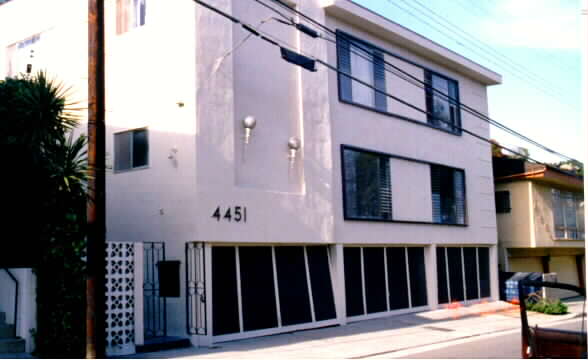 4451 Don Tomaso Dr in Los Angeles, CA - Building Photo