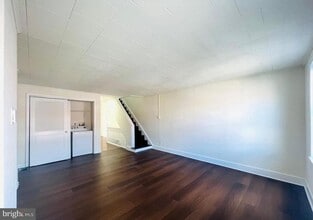 336 Barclay St in Burlington, NJ - Building Photo - Building Photo