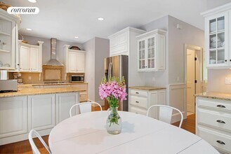 7 Addie Conklin Ln in East Hampton, NY - Building Photo - Building Photo